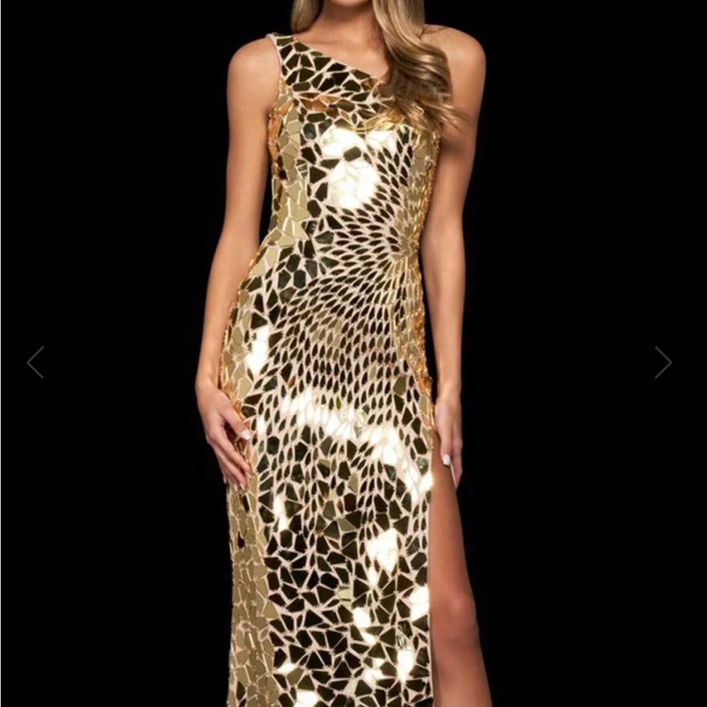 VGUC Sherri hill Sz 0 gold glass mirror dress hemmed to 5”5 with 6 inch heels
